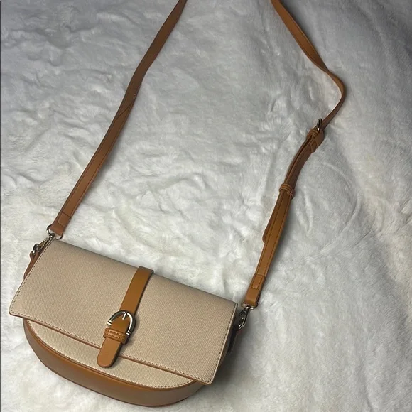 Faux Straw look PU  Cream and Tan Crossbody Bag with 2 removable straps - Picture 2 of 13